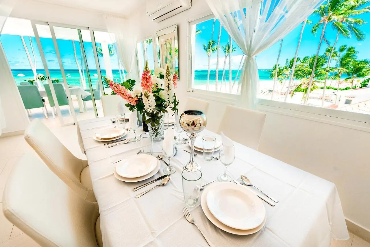 Beachfront Punta Cana Condo For Rent - Ocean View, Private Terrace, And Bbq شقة