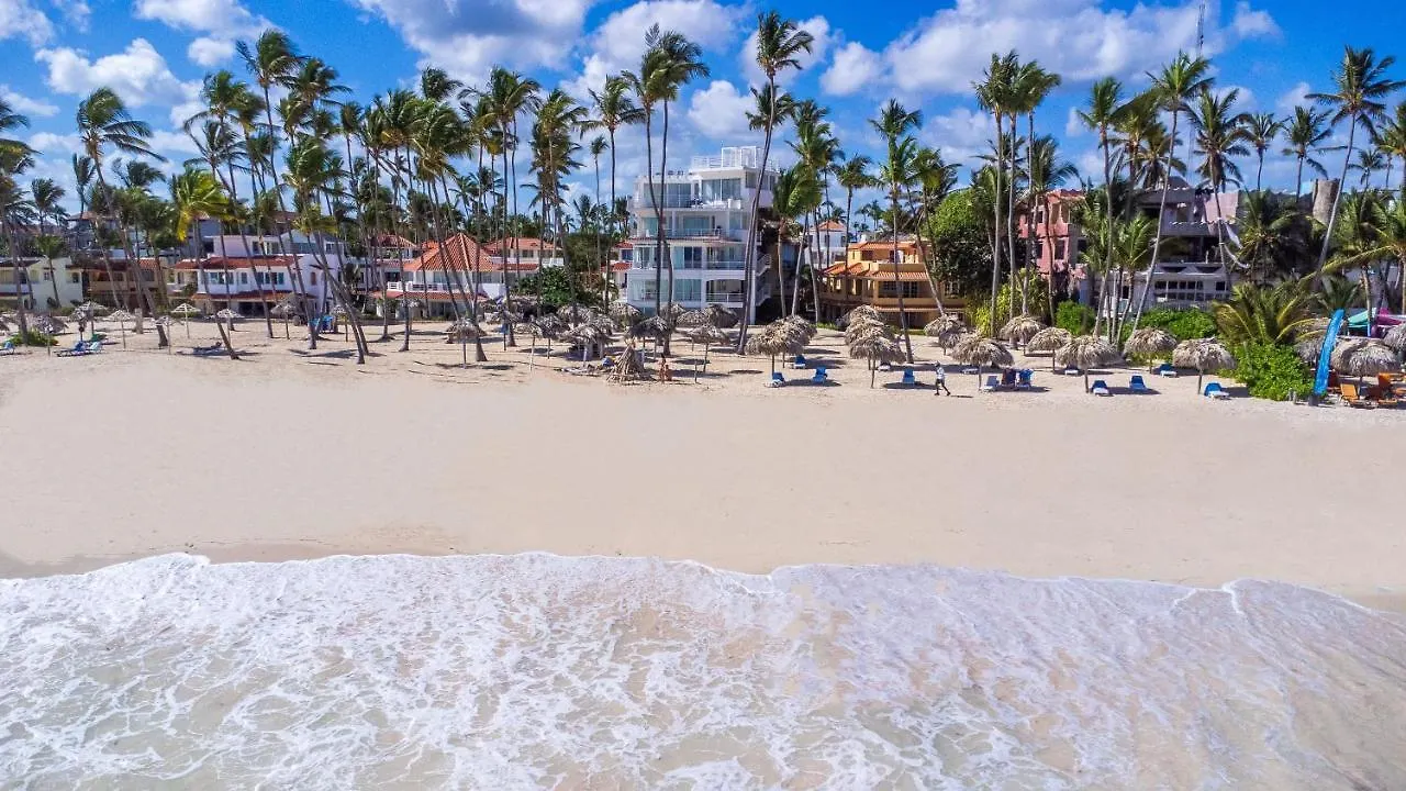 Beachfront Punta Cana Condo For Rent - Ocean View, Private Terrace, And Bbq 0*,