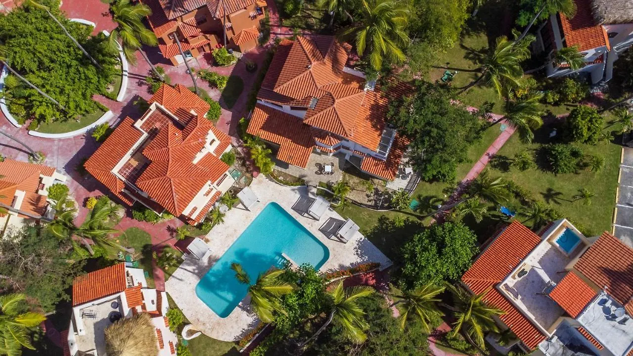 Beachfront Punta Cana Condo For Rent - Ocean View, Private Terrace, And Bbq شقة