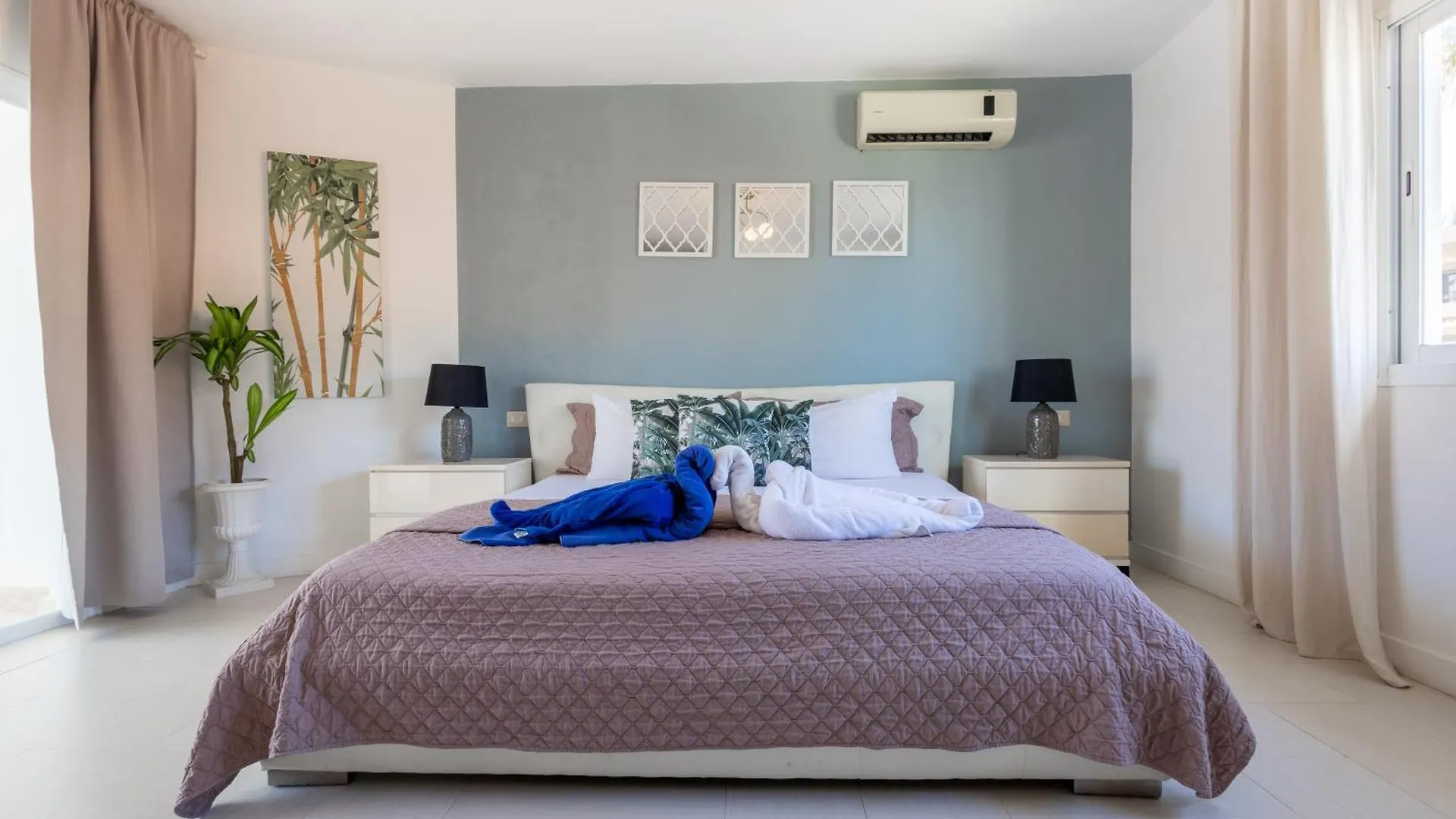Beachfront Punta Cana Condo For Rent - Ocean View, Private Terrace, And Bbq